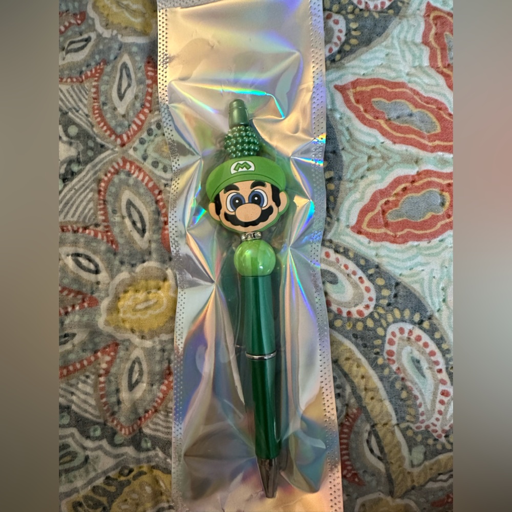 Customize pen done by my 13 year old for her school field trip this year to Wash